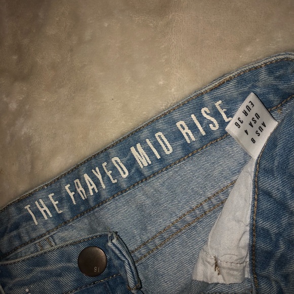 Pacsun paint splatter mid-rise frayed shorts - Picture 2 of 3